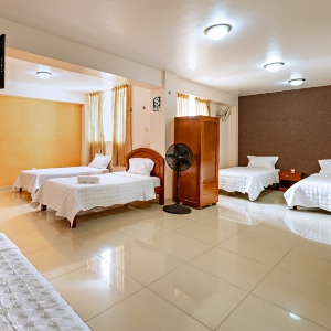 HABITACIÓN QUINTUPLE